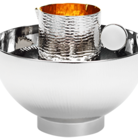 The Edvah Maim Aharonim white